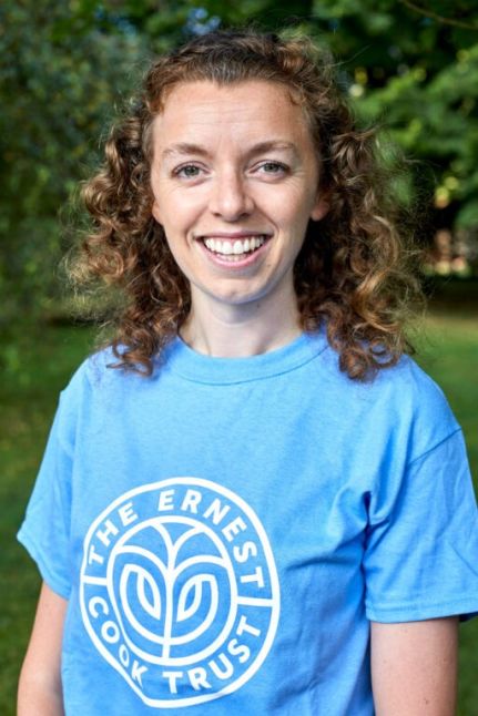 Alison cross 512x768