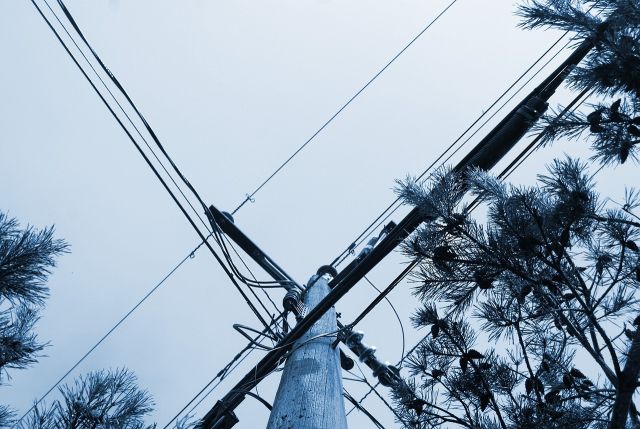 Telephone pole 4831693 1280