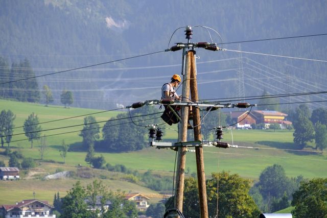 Electrician 3645069 1280