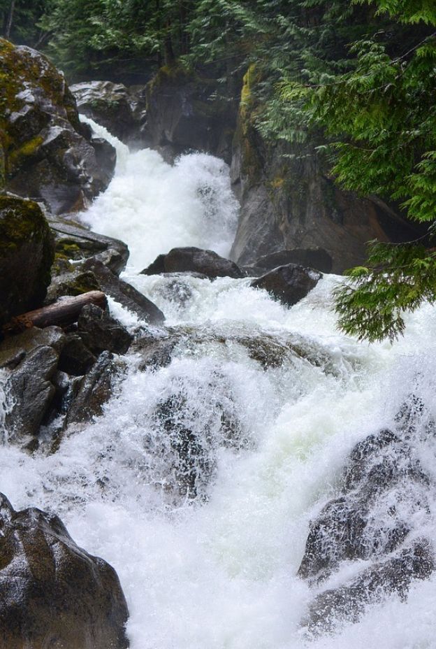 Waterfall 2420715 1280