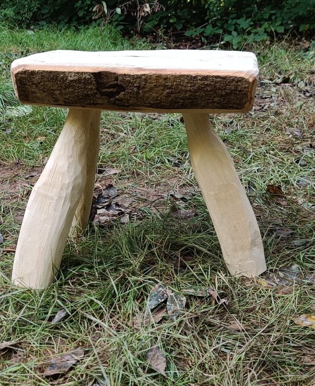 WP26 Stool