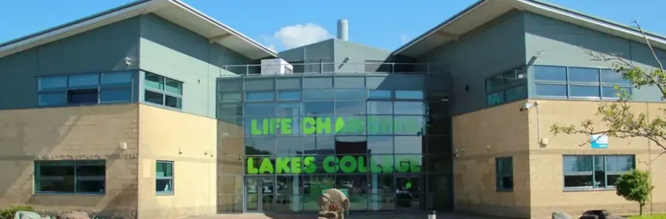 Lakes College
